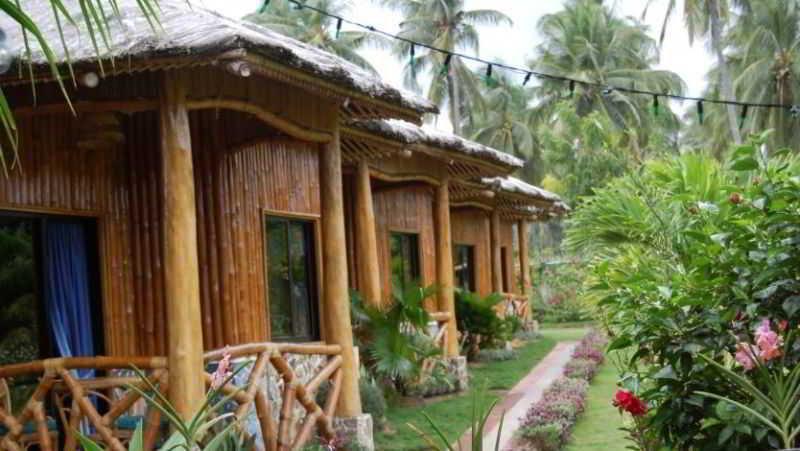 Dumaguete Springs Beach Resort Dumaguete City Exterior photo